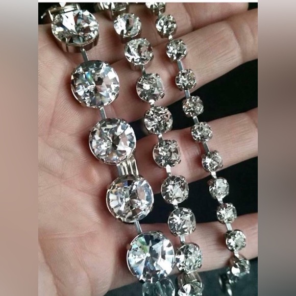 Sabika Classics Vol 4- Vienna Spotlight Choker - Picture 6 of 9